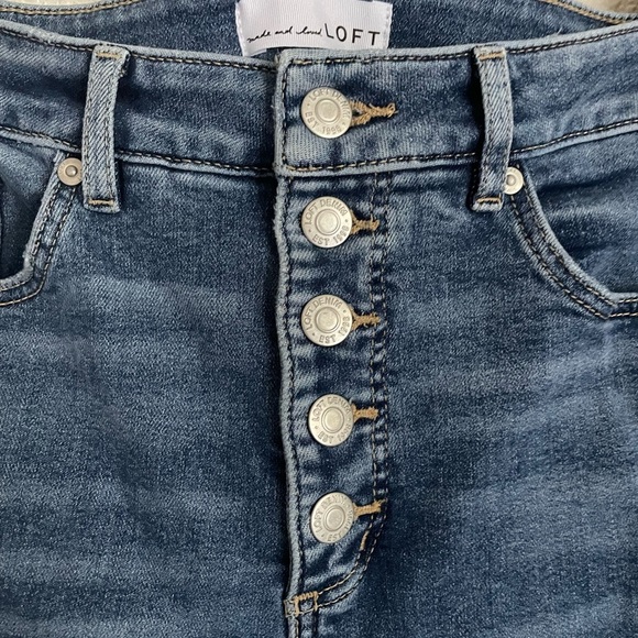 Loft Button Fly High Rise Curvy Skinny Raw Hem Jeans 8/29 Med Wash - Picture 5 of 9